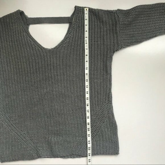 Pink Rose Women's Sz. L Gray V Neck Cable Knit Sweater - Picture 4 of 7